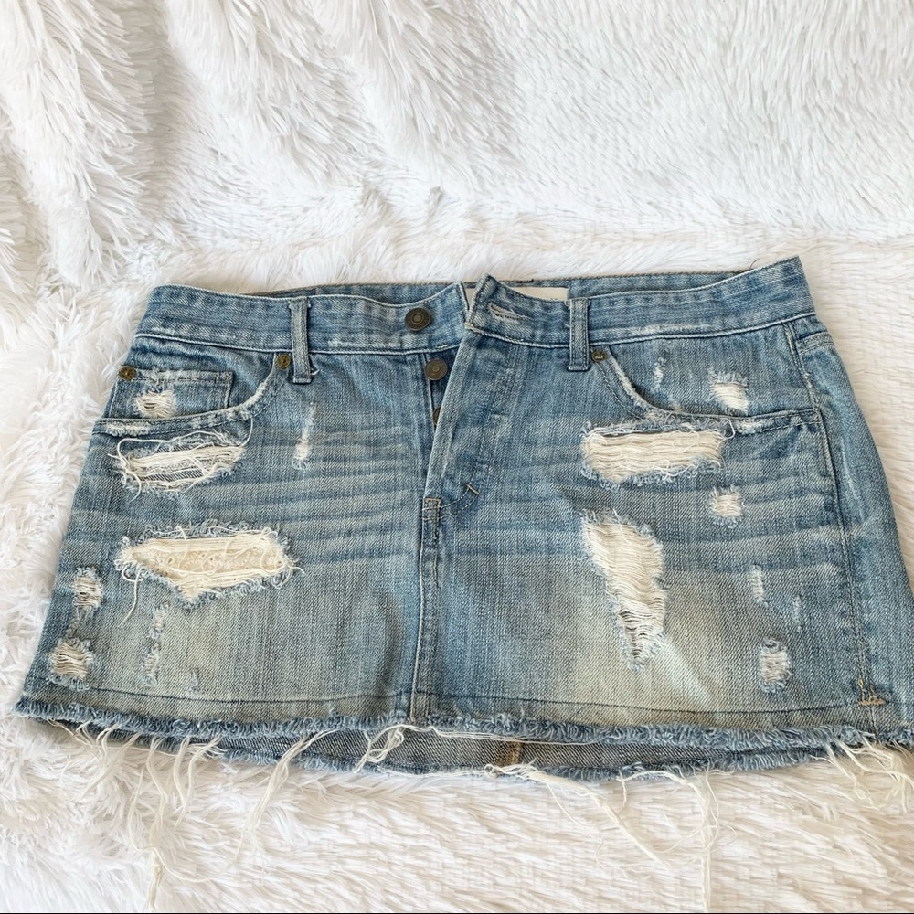Abercrombie & Fitch Distressed Denim micro mini Skirt size 4